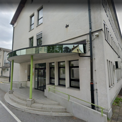 zunanjost stavbe na Ljubljanski c.1 v Kamniku